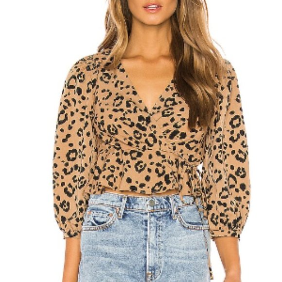 Leopard Print Crop Top - Picture 2 of 3